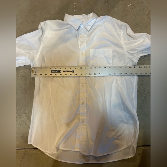 BOGO Old Navy Slim Fit Everyday Button-Up Shirt - Picture 6 of 6